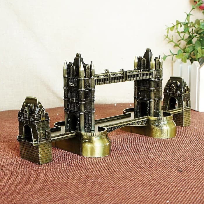 Souvenir London Tower Bridge 20CMx8CM / Oleh-oleh London Tower Bridge