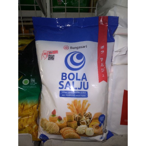 

BOLA SALJU TEPUNG TERIGU SERBAGUNA 1KGX1PCS