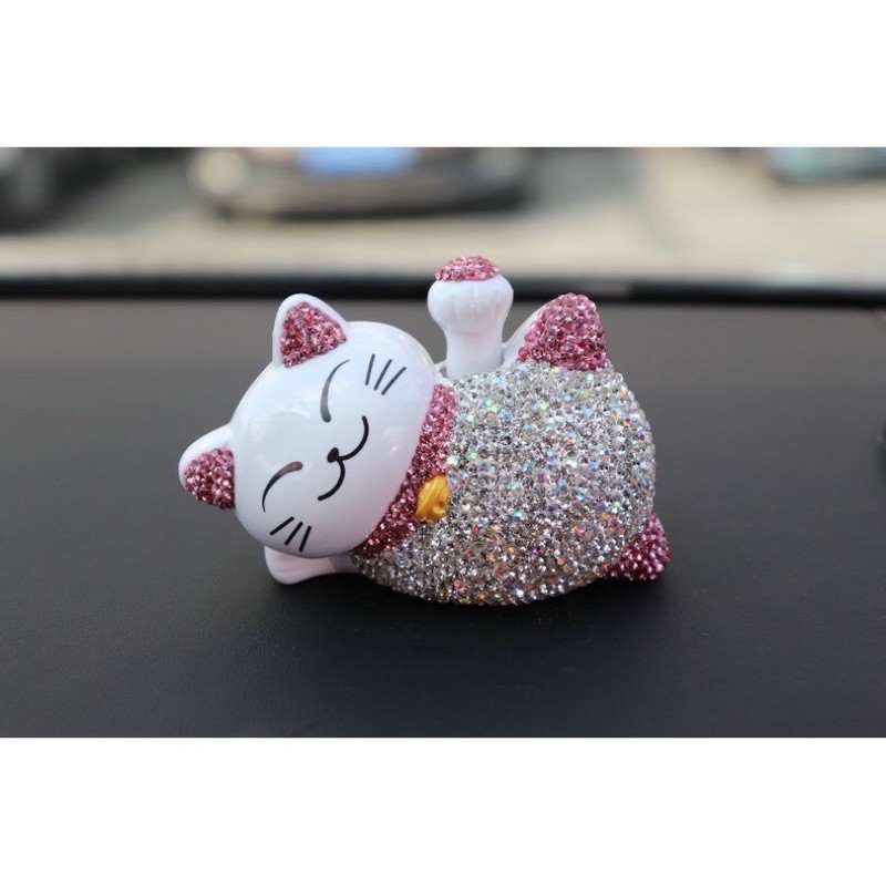 Pajangan Boneka Figure Kucing Hoki / Lucky Cat Berlian Lucu Solar Power Tenaga Surya Dashboard Mobil