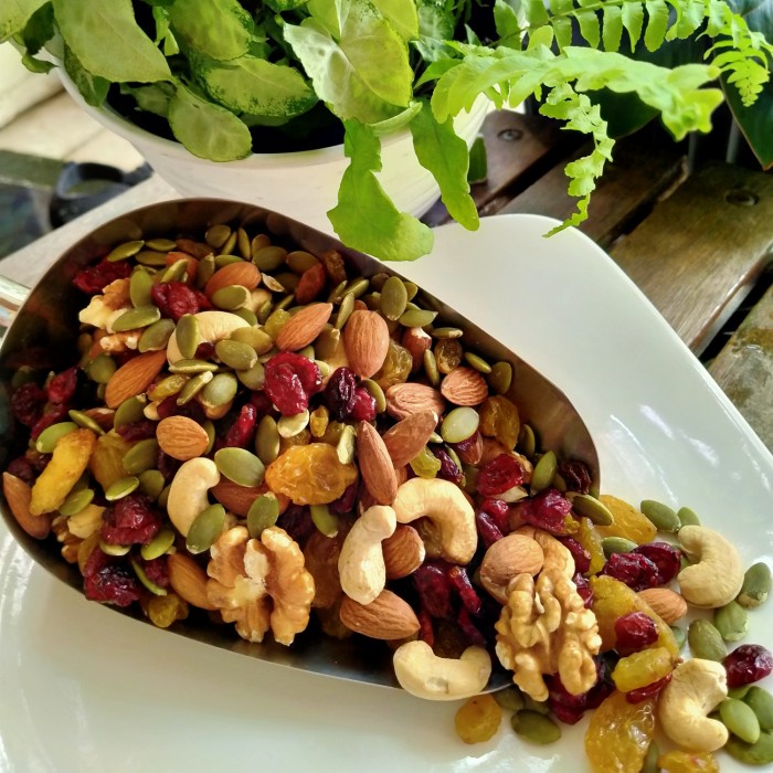 

Trail Mix- PREMIUM DELIGHTS 350gr. SUPER FOOD. - BARU