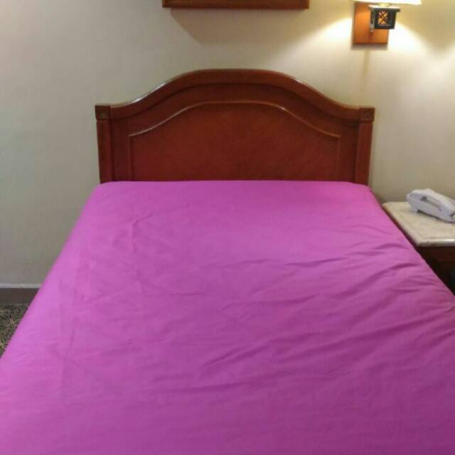 Sprei anti air 180x200 ekonomis