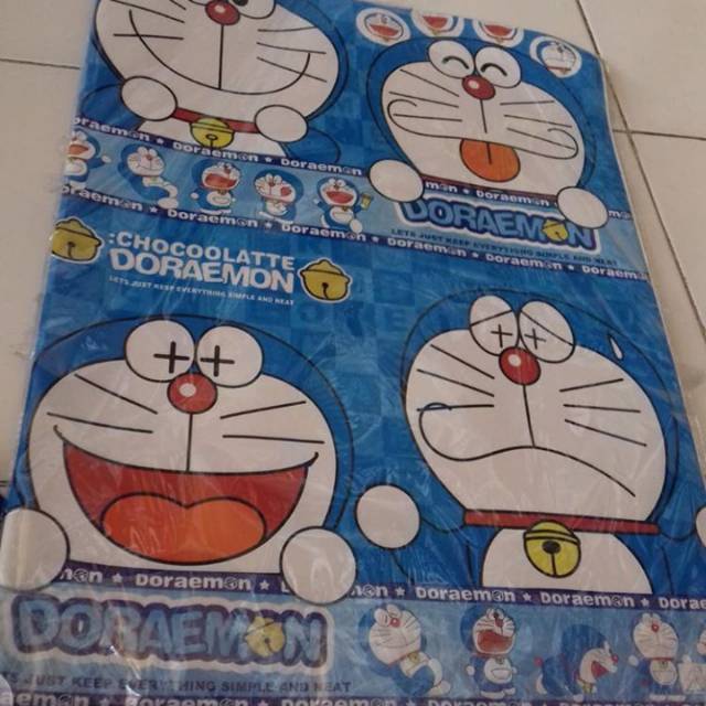 

Kertas Kado Motif Doraemon