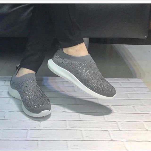 Sneaker 889 sepatu wanita import