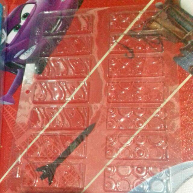 Fiwade ; Ctm 179 Pagar Batik Polka