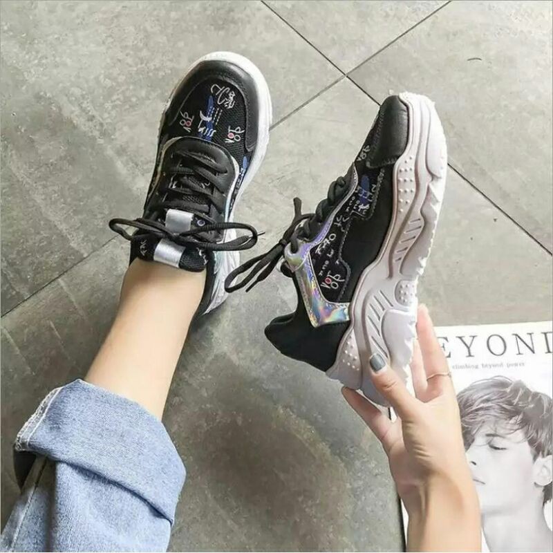 SNEAKER WANITA FASHION KOREA