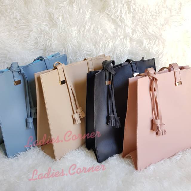 20+ Ide Tas Kuliah Tote Bag Miniso