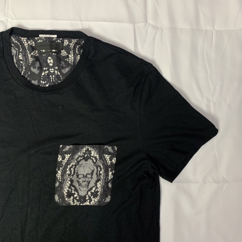 kaos alexander mcqueen