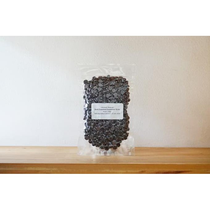 

31.87-Kue- Callebaut Dark Chocolate Couverture 70.5% 250G | Repack -Terlengkap-Termurah-Dijamin.