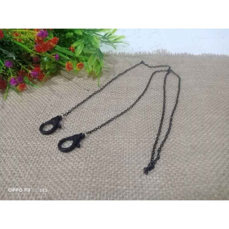 kalung masker rantai hitam