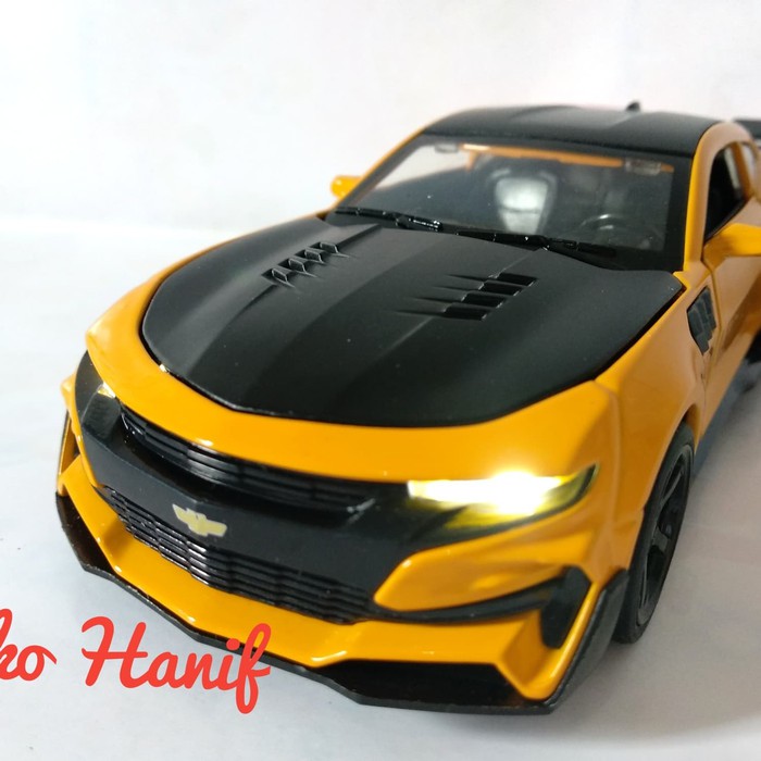 Diecast Miniatur Mobil Camaro Lampu Menyala