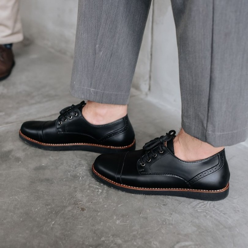 PEDRO BLACK ORIGINAL x FOOTSTEP Sepatu Formal Hitam Tali Pria Pantofel Kerja Kantor Dinas Resmi Guru Kantoran Pesta Undangan Wedding Kondangan Nikah Kuliah Modern Casual Derby Oxford Semi Kulit Premium Footwear Big Size Jumbo Ukuran Besar 44 Keren Terbaru