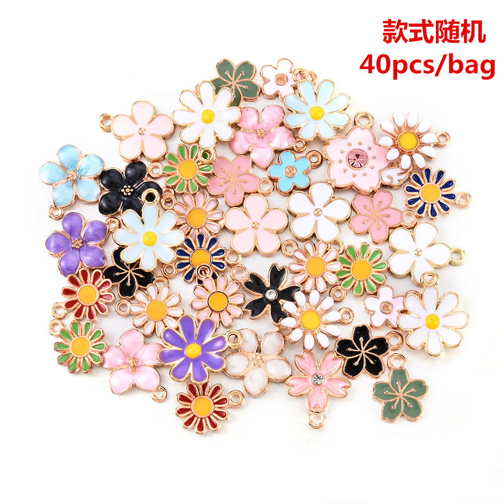 40Pcs Trendy Daisy Flowers Alloy Charms Lovely DIY Animal Pendant Handmade Jewelry For Necklace Bracelet