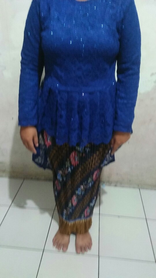 Couple Batik / Seragam Batik / Batik Kebaya Motif Bunga Sepatu Navy