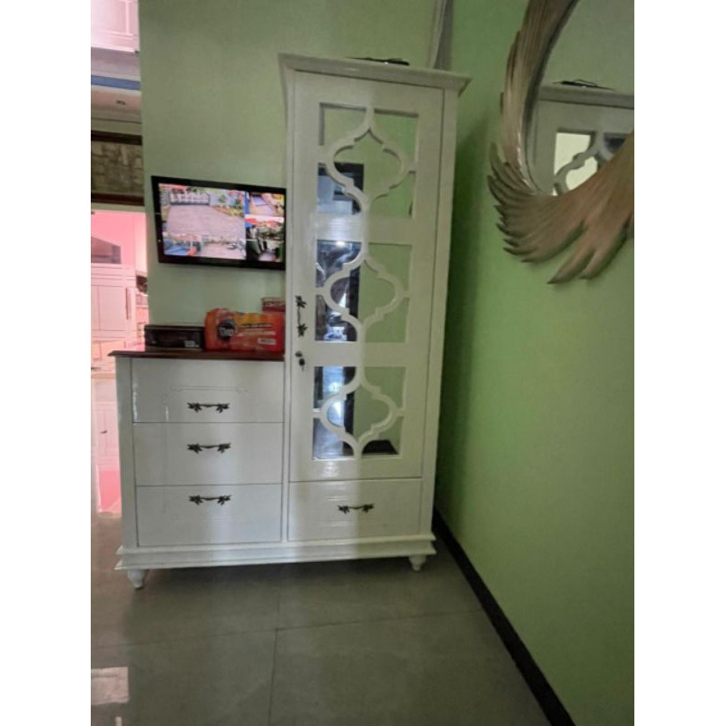 lemari hias/lemari tv cat duco