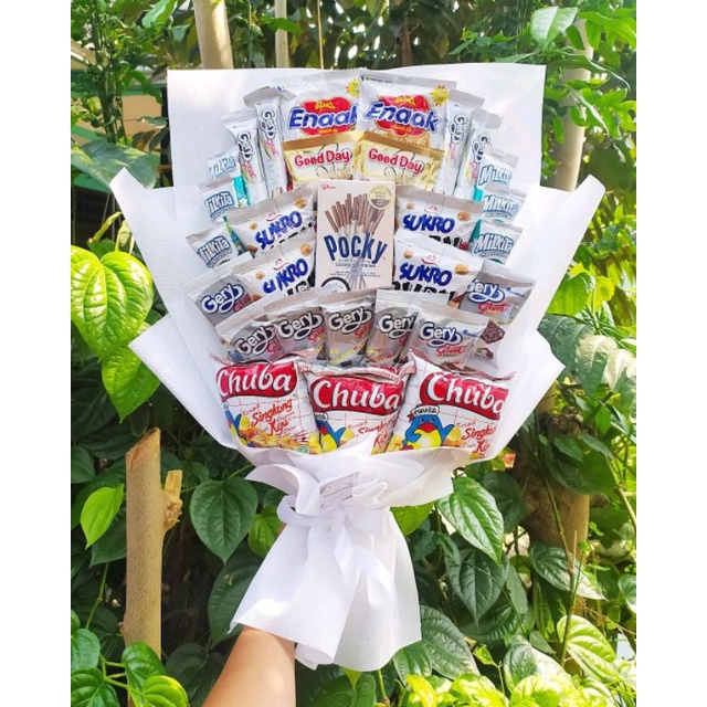 BUKET SNACK SERBA PUTIH CANTIK UNIK MEWAH