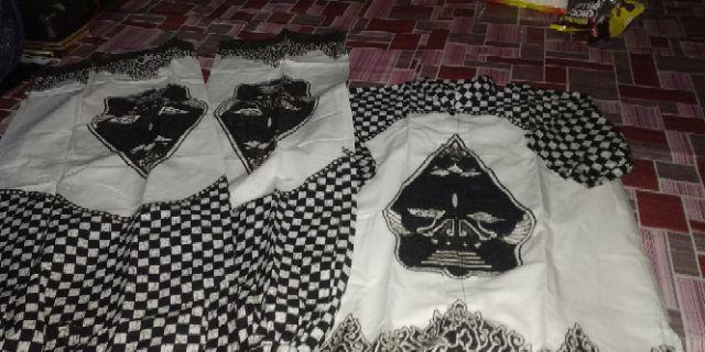 Setelan Sarung Batik Solo Warna Hitam Set Koko Batik Premium Full Furing Setelan Batik Lebaran Ori