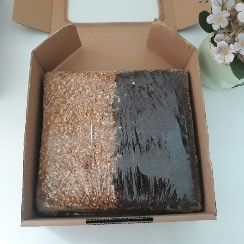 PREMIUM bolu jadul mocca kacang nougat meses