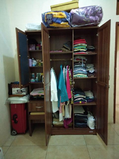 Lemari Pakaian 2 Pintu + Meja Rias Lpmr 8223