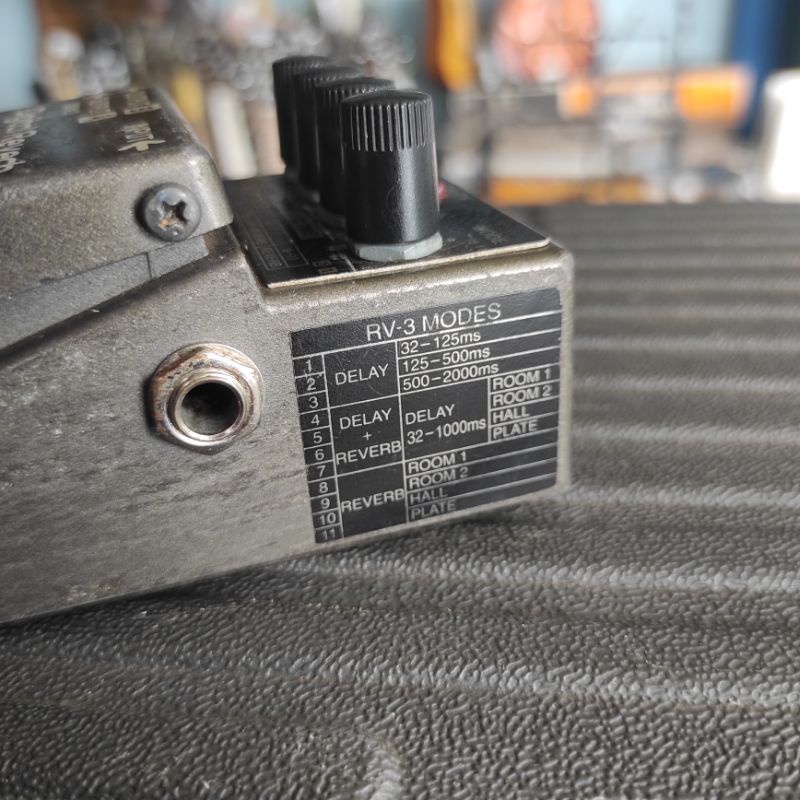 Boss RV 3 Reverb Delay