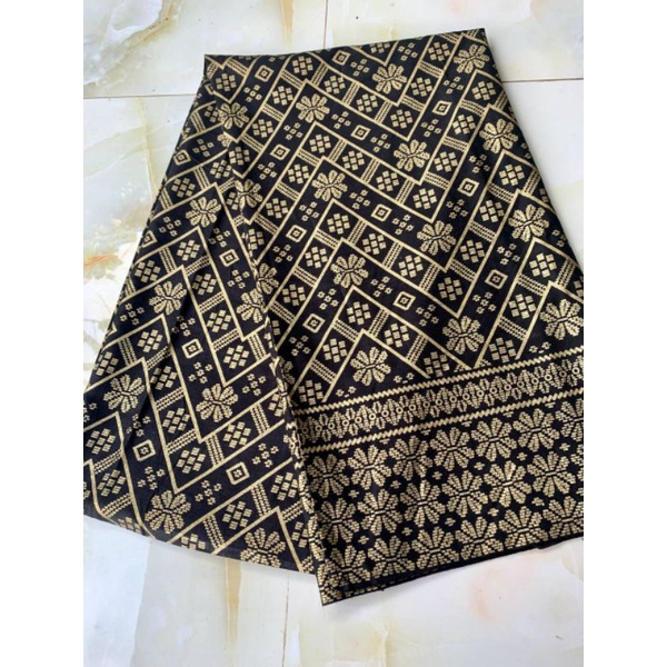 Kain batik print prada emas