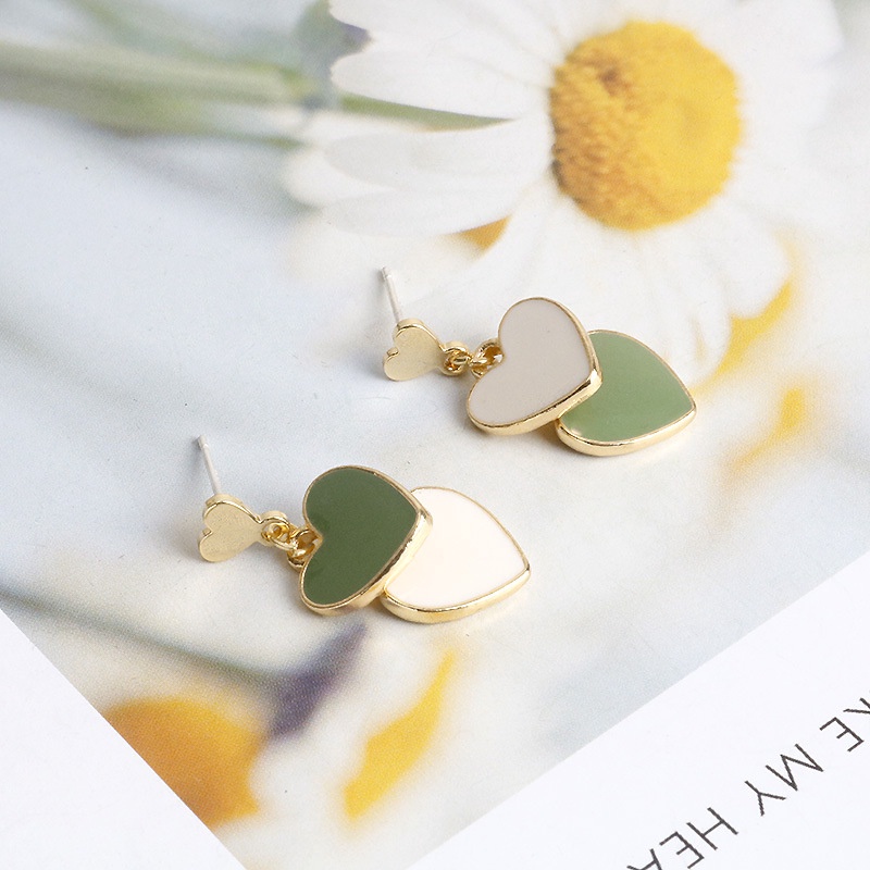 Anting Tusuk Asimetris Bahan Sterling Silver 925 Desain Hati Hijau Gaya Simple / Trendy Untuk Wanita