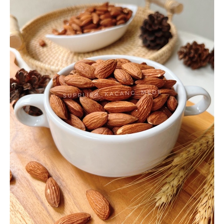

kacang almond 500gr
