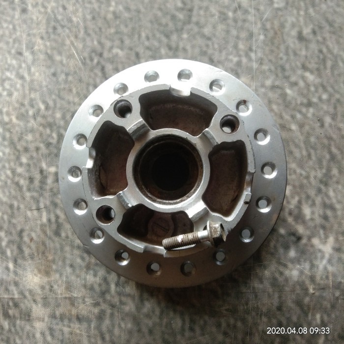 tromol depan Honda beat fi