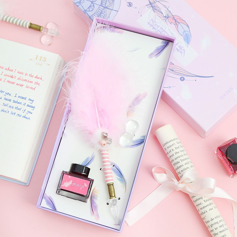 

Dreams of Feather - bolpen bulu calligraphy tinta korea - aesthetic - kaca bulu [thehanscorner]