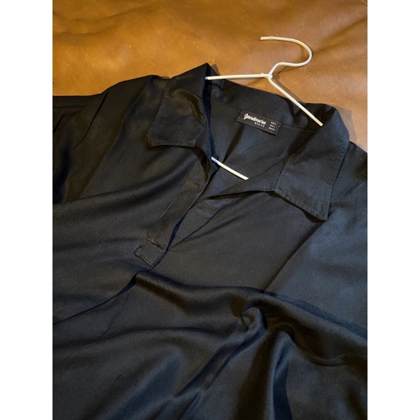 Shirt Stradivarius-2xpakai terawat hitam pekat-size L-Oversized LD cukup besar-Harga nett