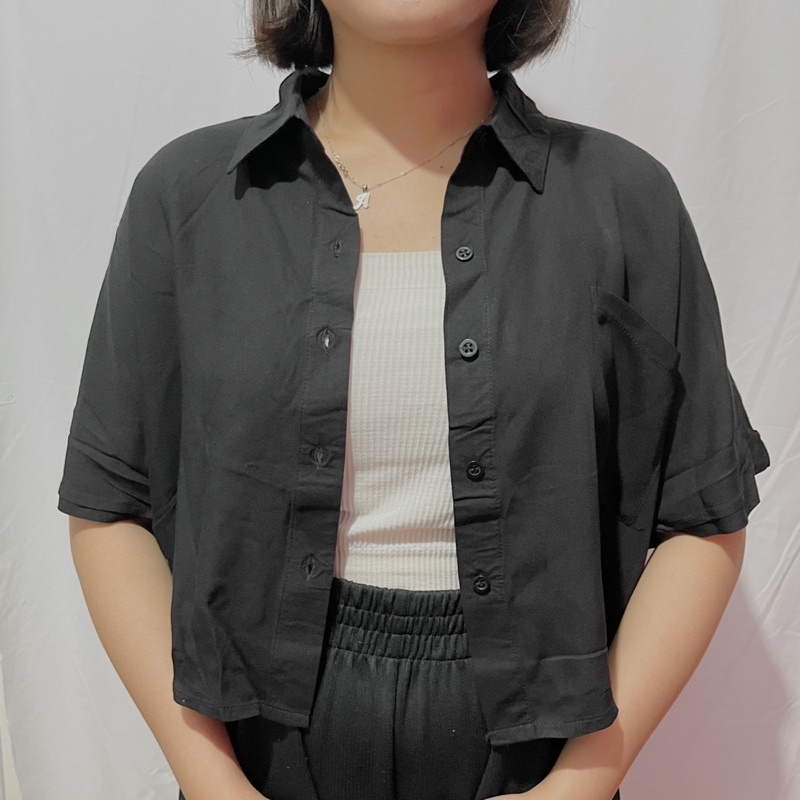 Casey Blouse - kemeja crop-atasan wanita-kemeja kantor-outfit wanita-jumbo-kemeja kuliah