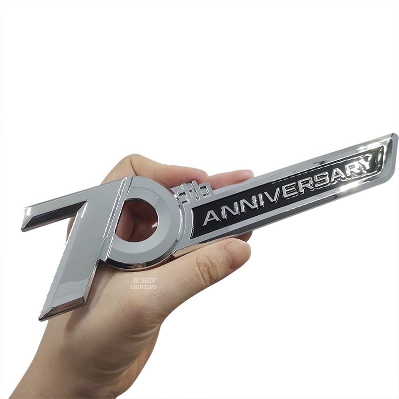 1pc Stiker Emblem Logo 70th ANNIVERSARY Warna Silver Glossy Untuk Dekorasi Mobil