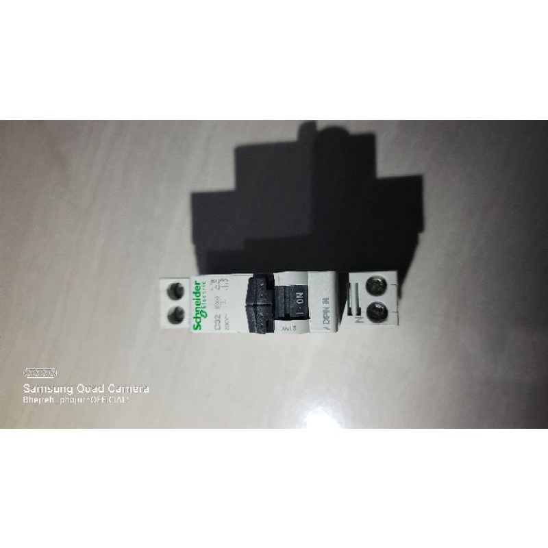 mcb schneider second c32 c25