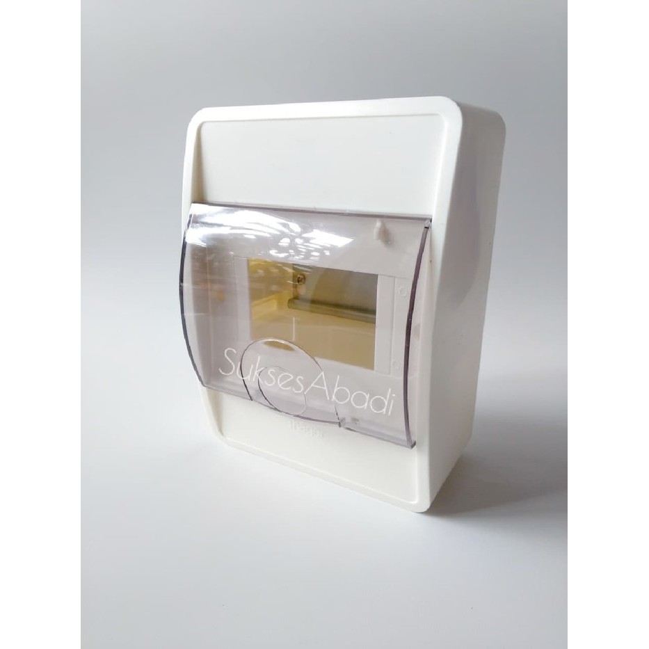 BOX MCB 4 GROUP OUTBOW HAGER