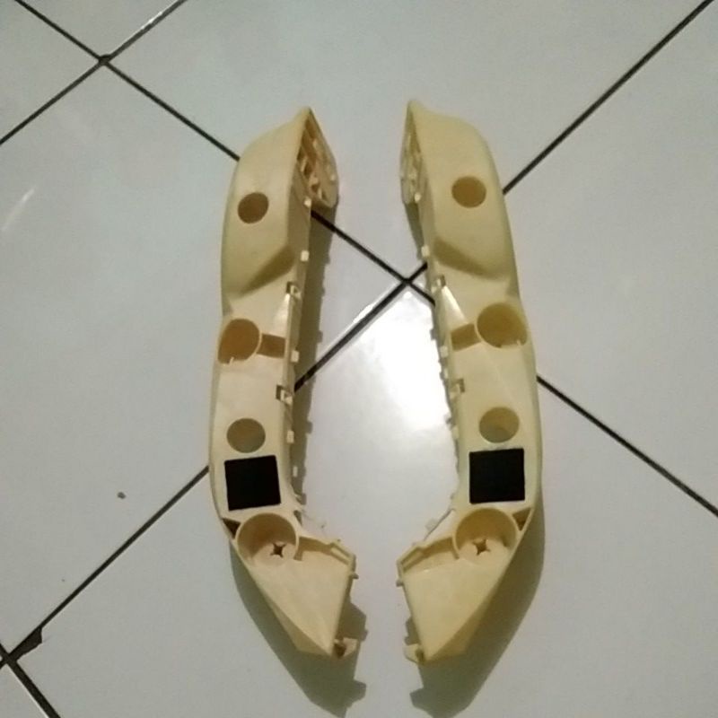 breket bemper belakang Livina x gear 2008-2011