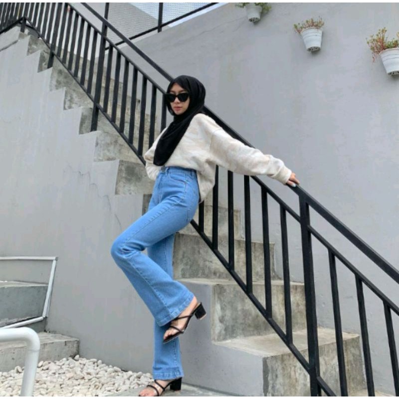 LOOK ME JEANS CUTBRAY