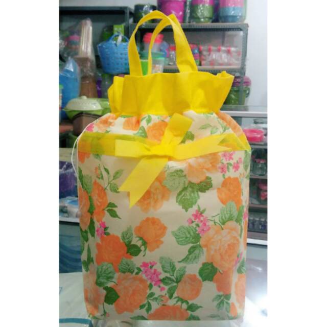 

Tas Souvenir Serut Tebal Tinggi
