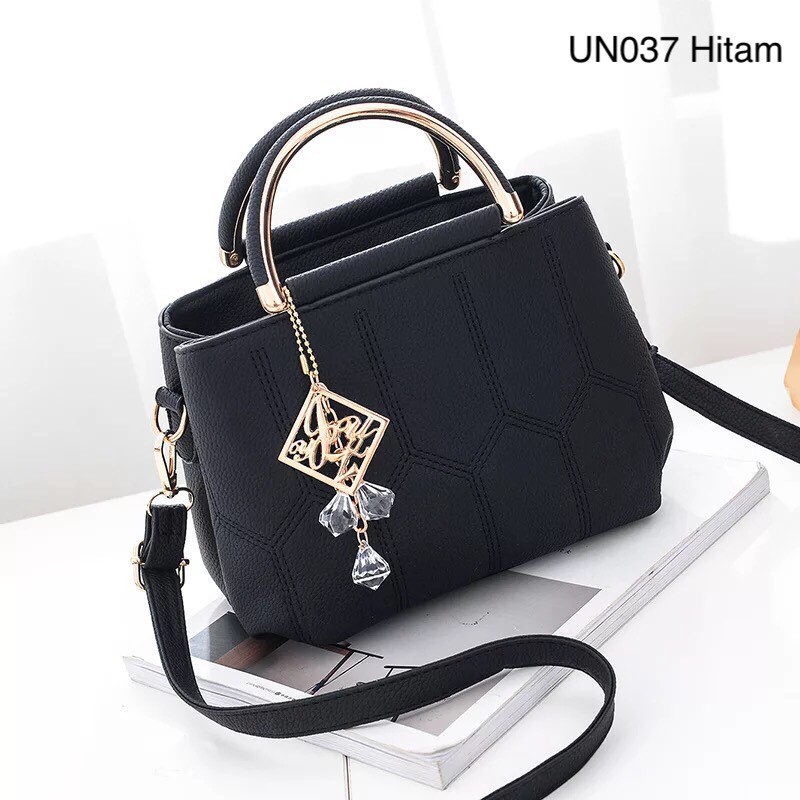 UN037 - TAS GROSIR - B962 BQX1634 KPC7211 LT1118 - PX 191 2118 1877