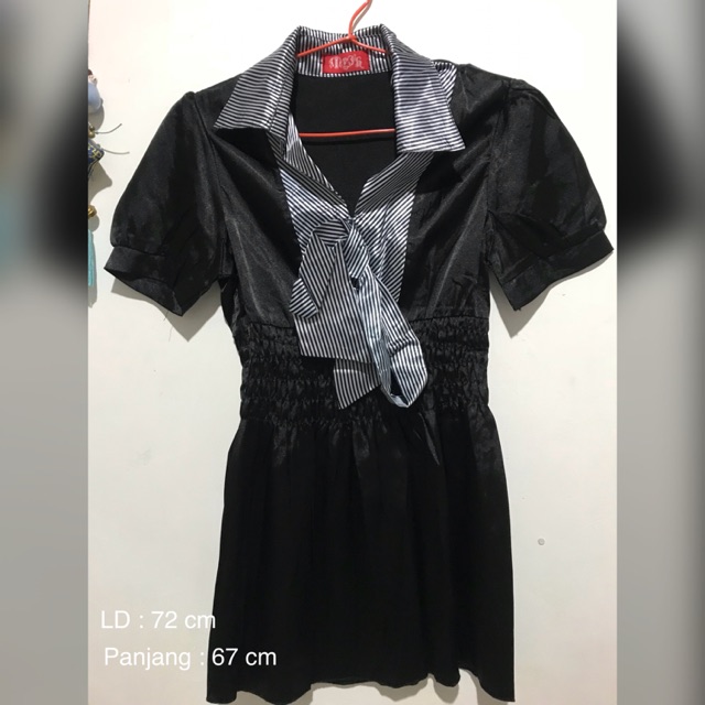 Preloved kemeja black pita