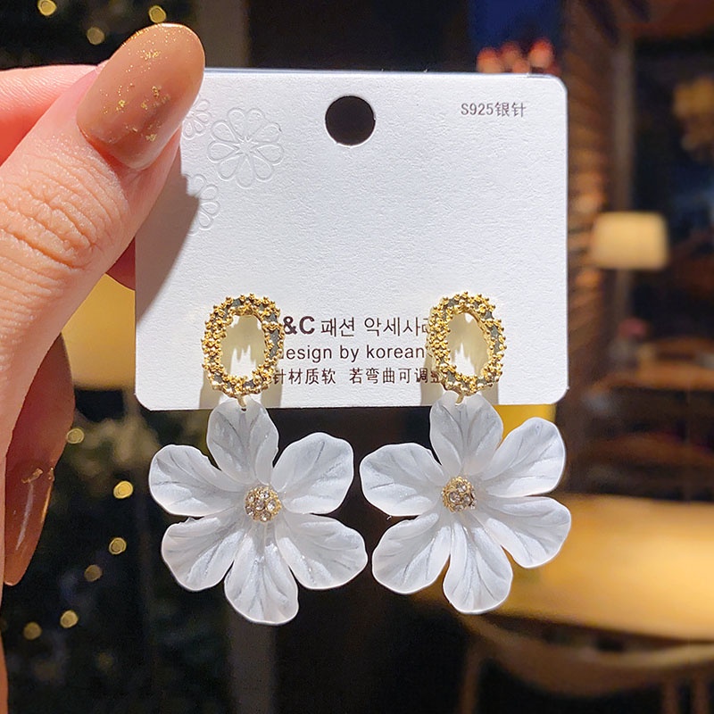 Shuling S925 silver needle Summer Earrings White Flower Petal Earrings Female High Sense Wholesale Earrings