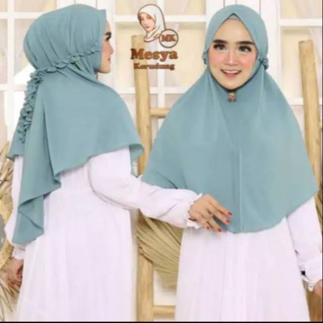 Hijab sorong Syiria Tali Kriwil Maryam ori Mesya Kerudung
Aplikasi tali karet kriwil