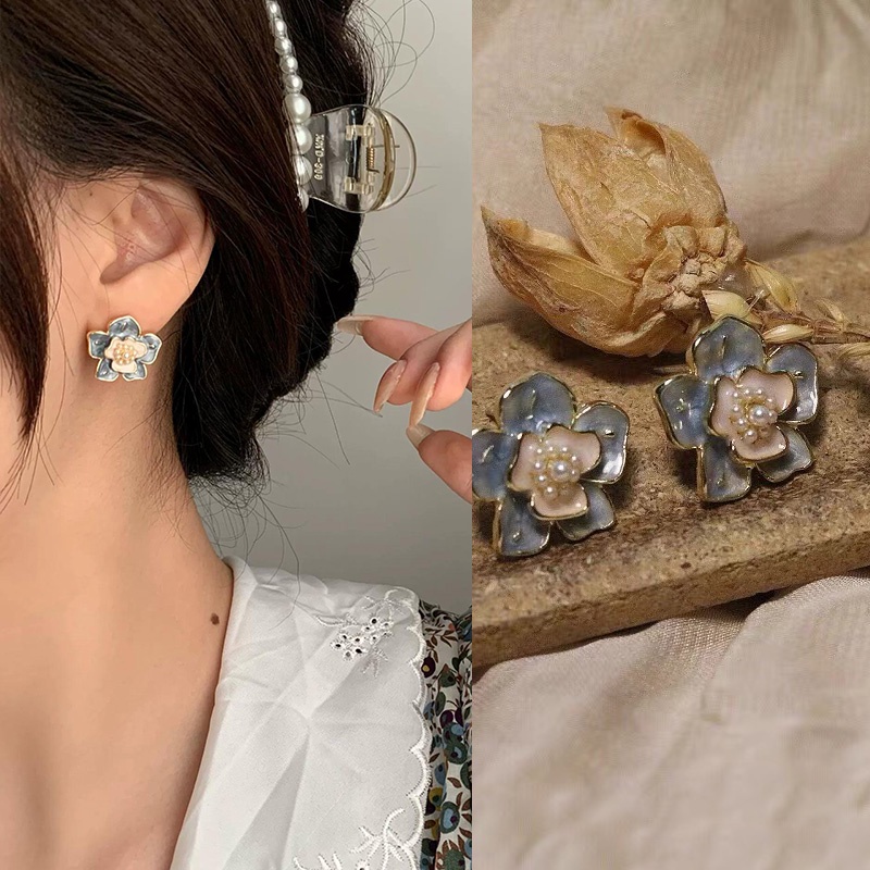 Anting Stud Bentuk Bunga 3 Gaya Vintage Untuk Wanita