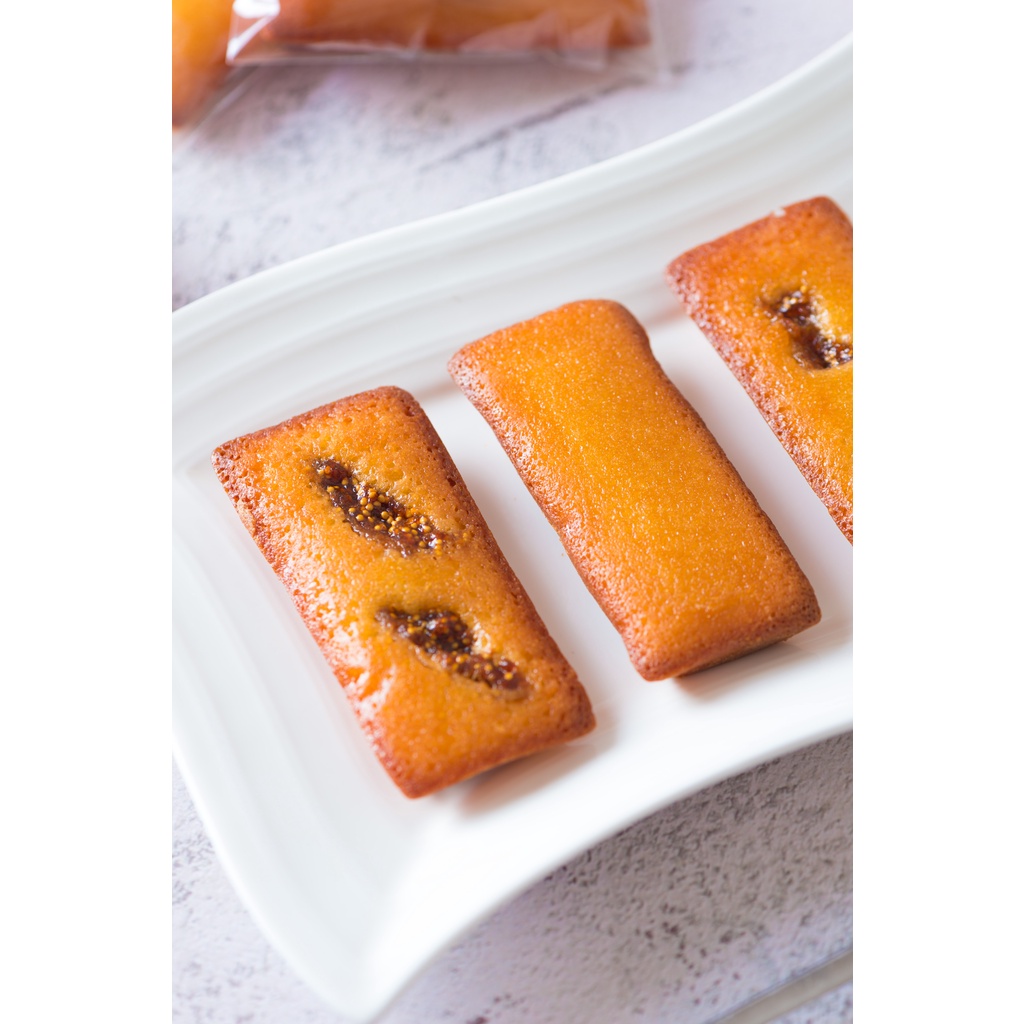 

Financier / French Cake / Almond Cake / Butter Cake / Bolu Almond - Topping