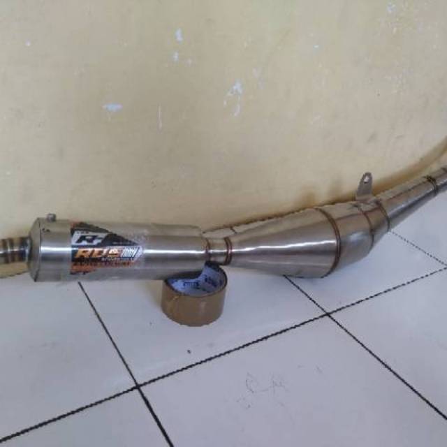 KNALPOT Fiz R stenlis