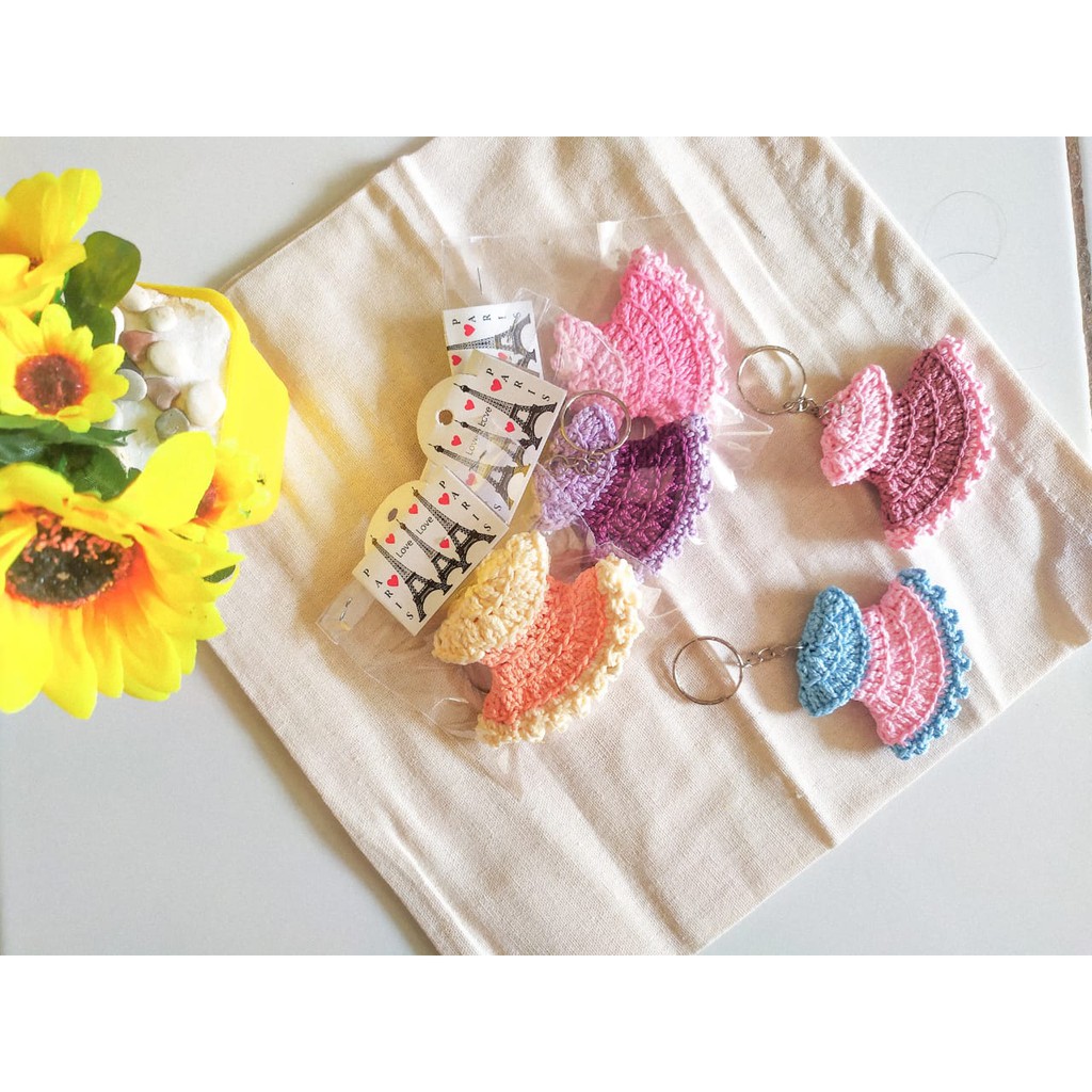Gantungan kunci rajut dress souvenir pernikahan souvenir unik kekinian
