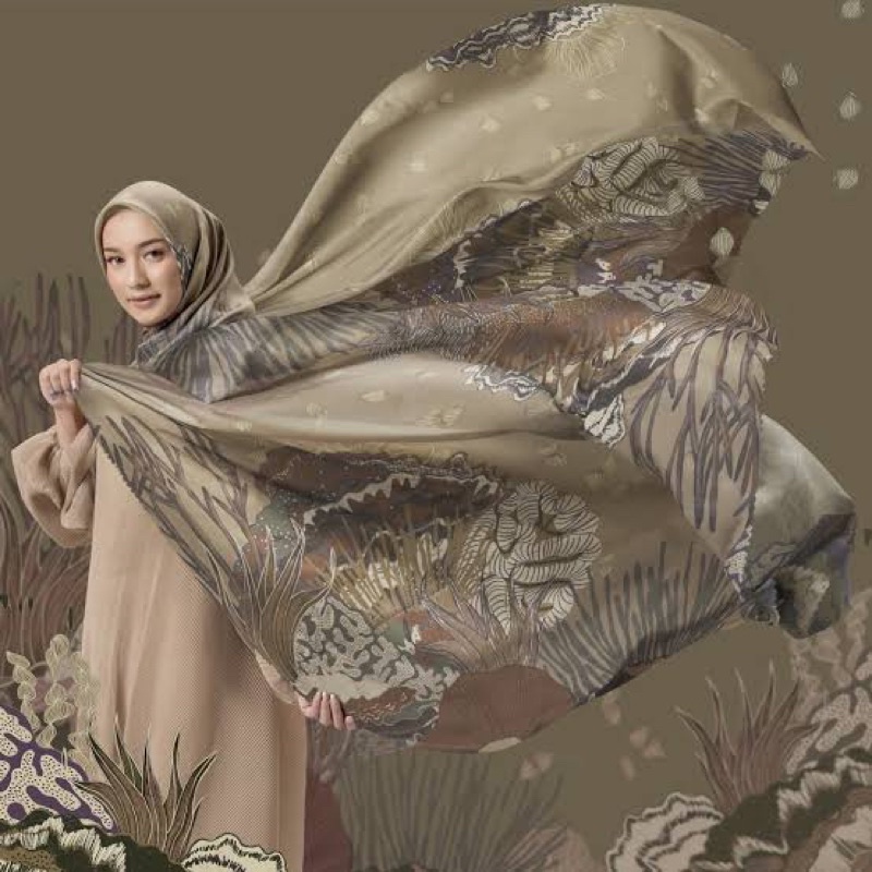Iskanti Anahita Scarf