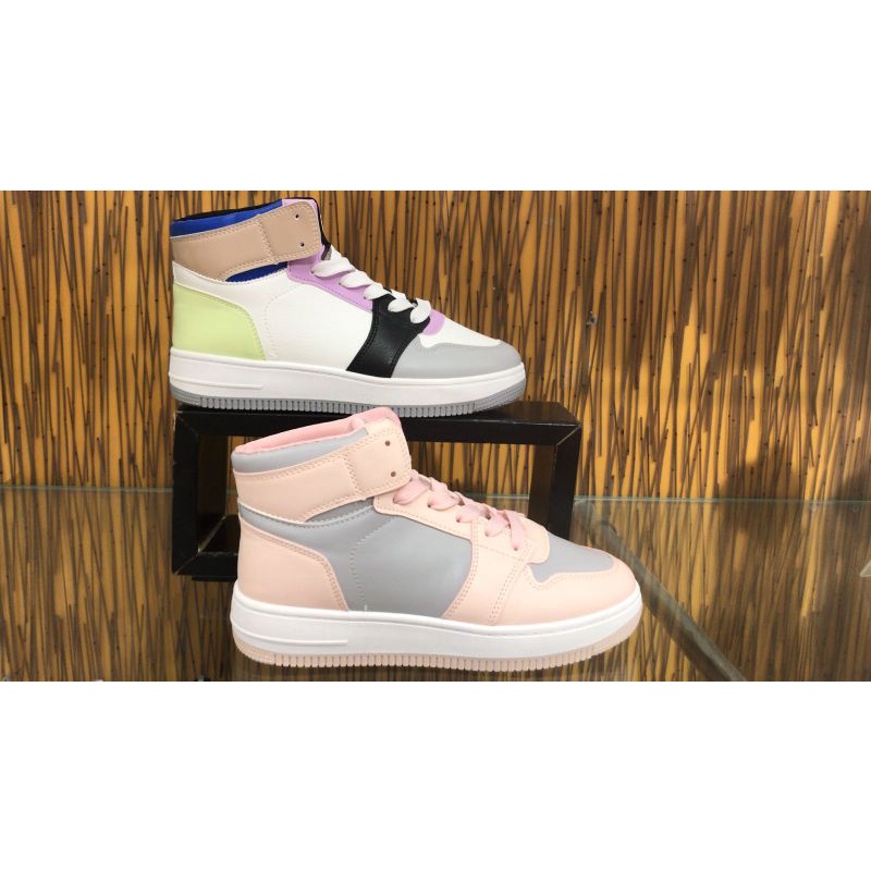sepatu boots cewek merk laviola