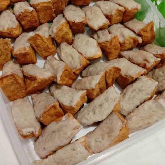 

Bakso tahu + cocolan saus kacang atau gula merah