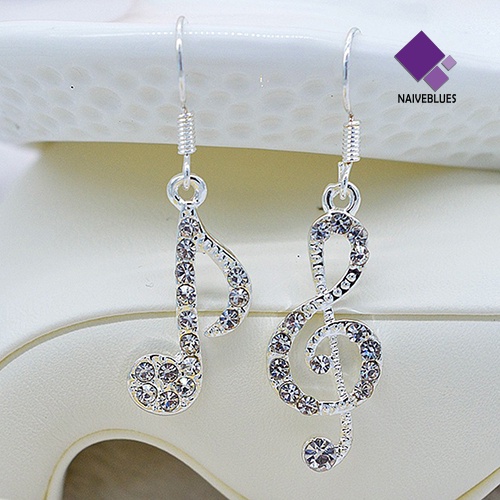 Naiveblue &gt; Anting Kait Gantung Bentuk Not Musik Warna Silver Untuk Wanita