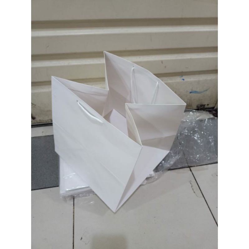 

paper bag nasi kotak 25 putih bahan Ivory isi 12 pcs