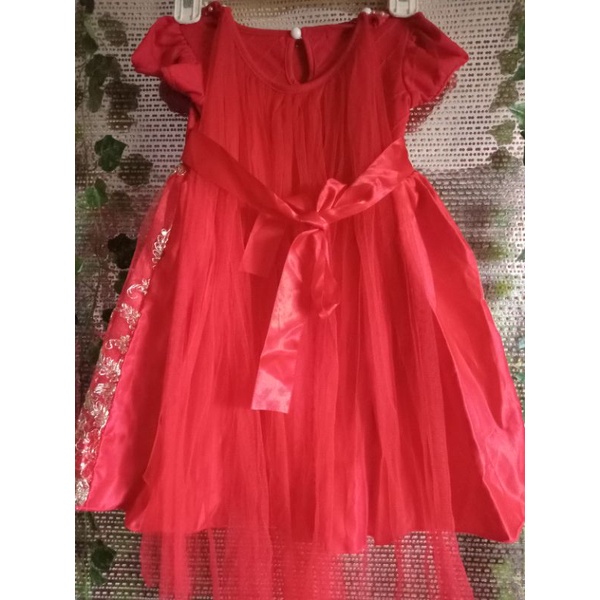 Dress anak brukat kombinasi tile warna merah belakang sayap tile bisa di lepas.panjang dres 62cm sek